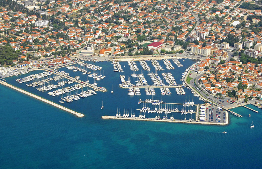 Sangulin Port de plaisance Kornati, Biograd - Postes d'amarrage / Amarres