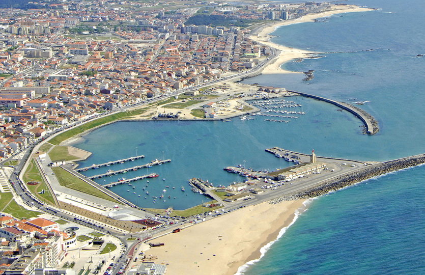 Port de plaisance da Póvoa de Varzim - Postes d'amarrage / Amarres